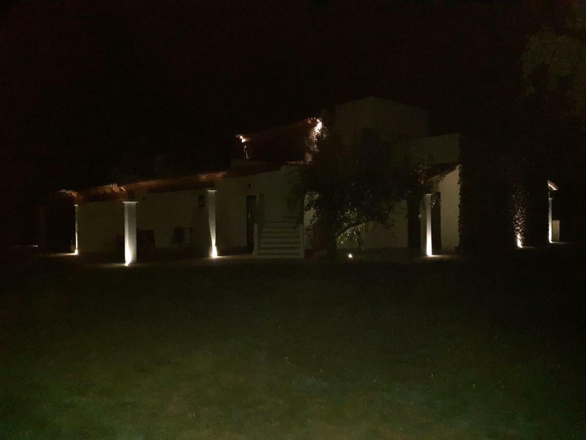 Su Suberju Hotel San Teodoro  Eksteriør billede