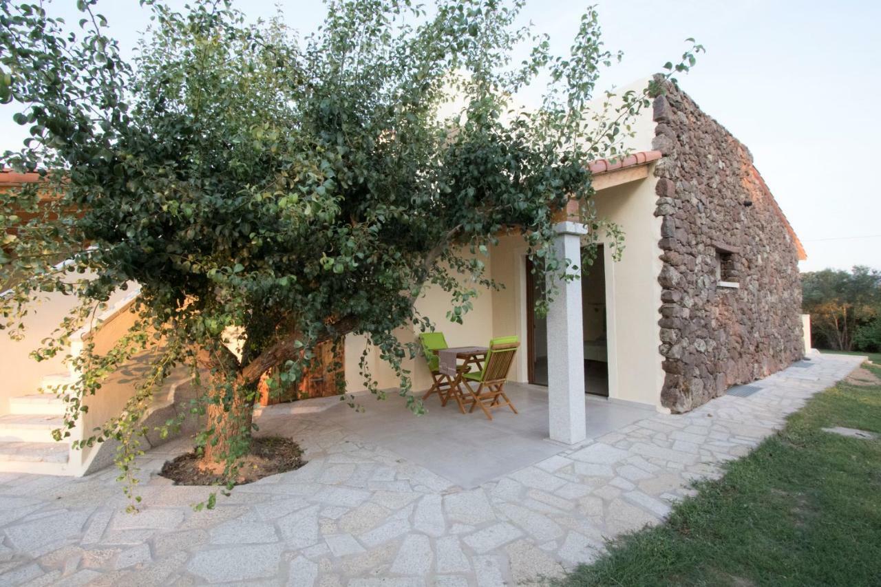 Su Suberju Hotel San Teodoro  Eksteriør billede